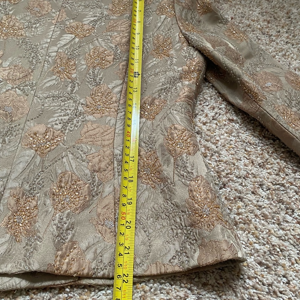 Carmen Marc Valvo signature suit size (very small) 10-fits like a size 6 - Picture 8 of 13